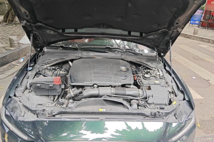Used Jaguar XEL 2022 2.0T 250 PS R-DYNAMIC S Advanced Sport Edition Engine Bay