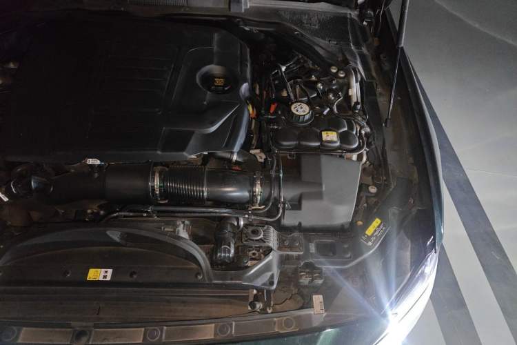 Used Jaguar XEL 2022 2.0T 250 PS R-DYNAMIC S Advanced Sport Edition Engine Bay Left