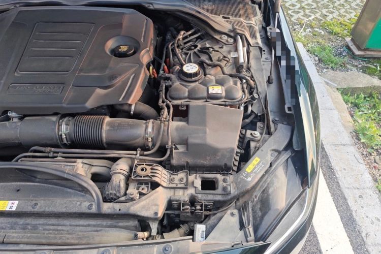 Used Jaguar XEL 2022 2.0T 200PS R-DYNAMIC Youth Sport Edition Engine Bay Left