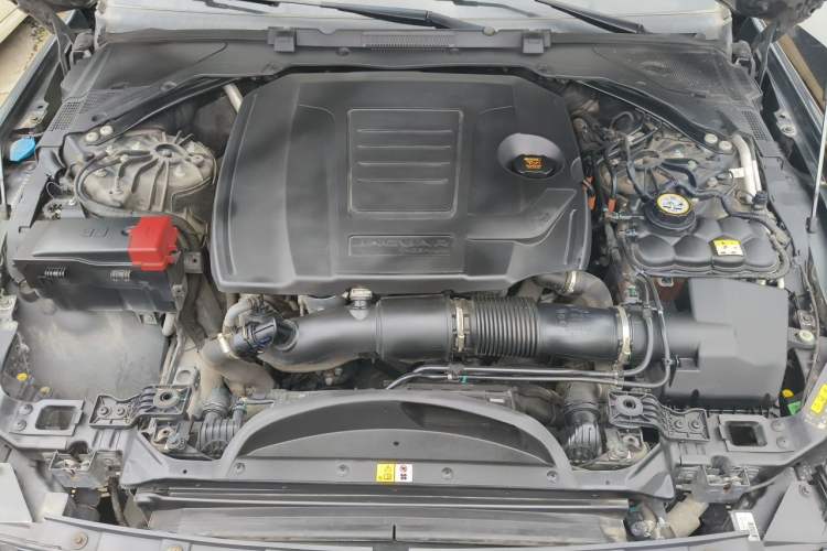 Used Jaguar XEL 2022 2.0T 250 PS R-DYNAMIC S Advanced Sport Edition Engine Bay