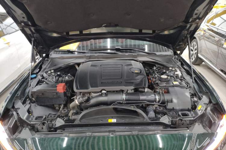 Used Jaguar XEL 2022 2.0T 250 PS R-DYNAMIC S Advanced Sport Edition Engine Bay