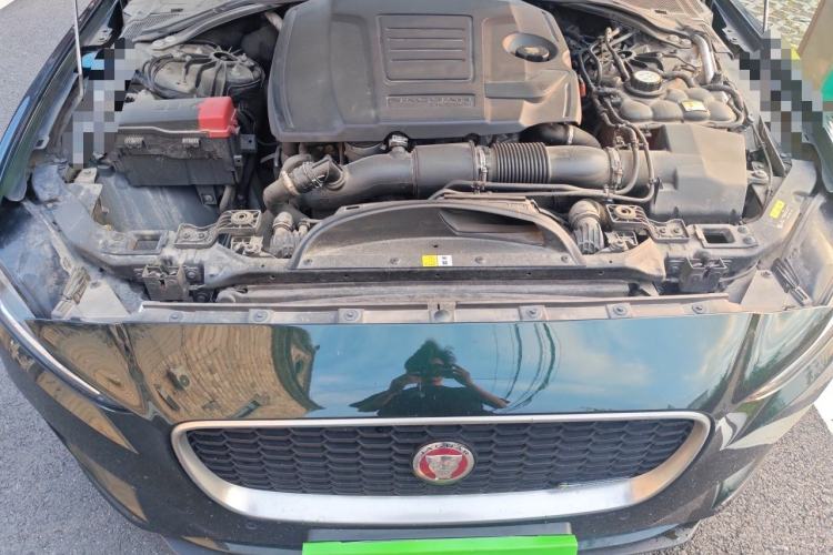 Used Jaguar XEL 2022 2.0T 200PS R-DYNAMIC Youth Sport Edition Engine Bay