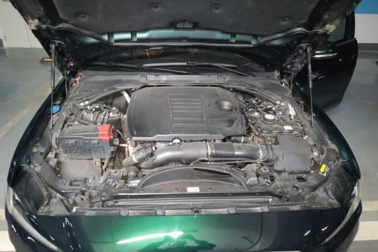 Used Jaguar XEL 2022 2.0T 250 PS R-DYNAMIC S Advanced Sport Edition Engine Bay