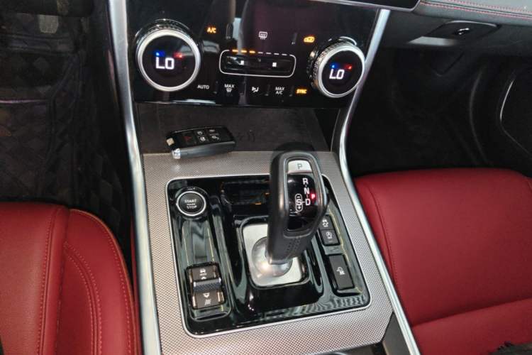 Used Jaguar XEL 2022 2.0T 250 PS R-DYNAMIC S Advanced Sport Edition Gear Lever