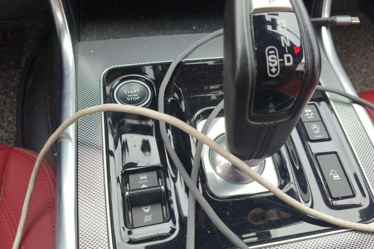 Used Jaguar XEL 2022 2.0T 250 PS R-DYNAMIC S Advanced Sport Edition Gear Lever