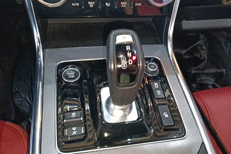 Used Jaguar XEL 2022 2.0T 250 PS R-DYNAMIC S Advanced Sport Edition Gear Lever