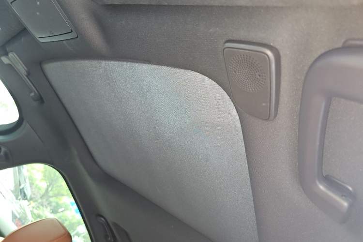 Used Jaguar XEL 2022 2.0T 250 PS R-DYNAMIC S Advanced Sport Edition Headliner