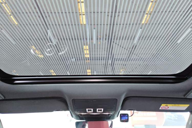 Used Jaguar XEL 2022 2.0T 250 PS R-DYNAMIC S Advanced Sport Edition Headliner