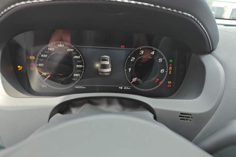 Used Jaguar XEL 2022 2.0T 250 PS R-DYNAMIC S Advanced Sport Edition Instrument Cluster