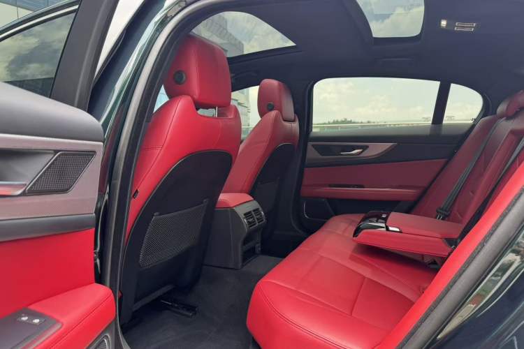 Used Jaguar XEL 2022 2.0T 250 PS R-DYNAMIC S Advanced Sport Edition Interior 3