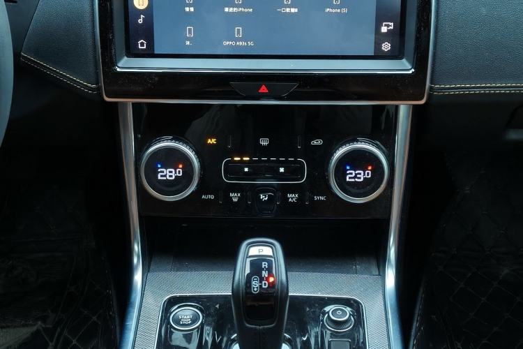 Used Jaguar XEL 2022 2.0T 250 PS R-DYNAMIC S Advanced Sport Edition Interior 6