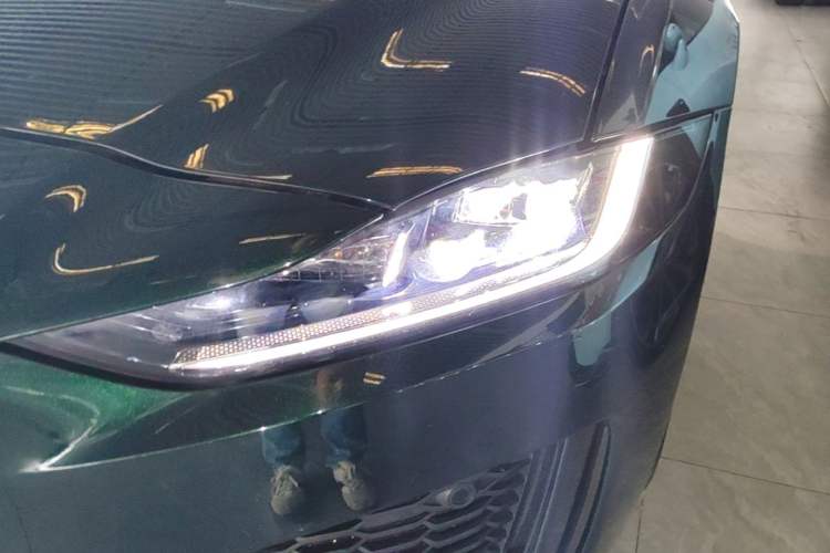 Used Jaguar XEL 2022 2.0T 250 PS R-DYNAMIC S Advanced Sport Edition Left Front Headlight