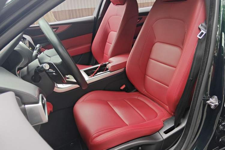 Used Jaguar XEL 2022 2.0T 250 PS R-DYNAMIC S Advanced Sport Edition Left Front Seat