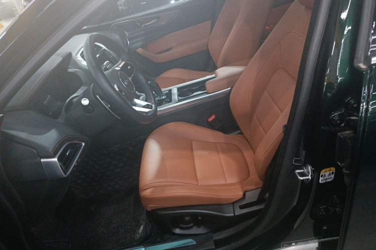 Used Jaguar XEL 2022 2.0T 250 PS R-DYNAMIC S Advanced Sport Edition Left Front Seat