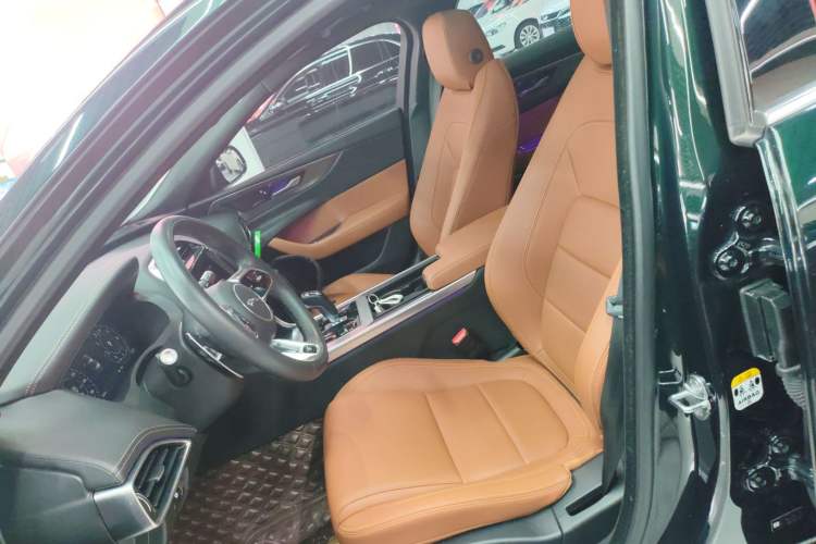 Used Jaguar XEL 2022 2.0T 250 PS R-DYNAMIC S Advanced Sport Edition Left Front Seat