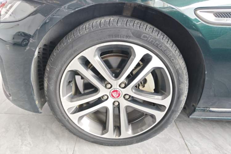 Used Jaguar XEL 2022 2.0T 250 PS R-DYNAMIC S Advanced Sport Edition Left Front Wheel Hub