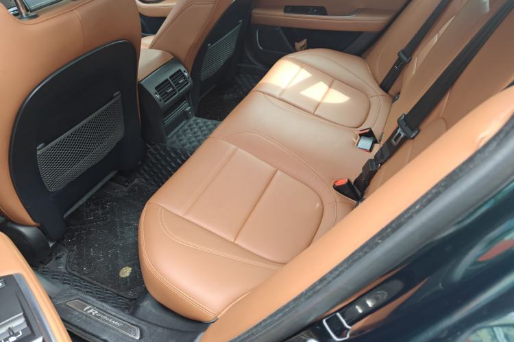 Used Jaguar XEL 2022 2.0T 250 PS R-DYNAMIC S Advanced Sport Edition Left Rear Seat