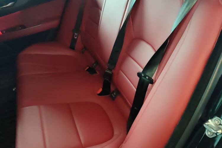 Used Jaguar XEL 2022 2.0T 250 PS R-DYNAMIC S Advanced Sport Edition Left Rear Seat