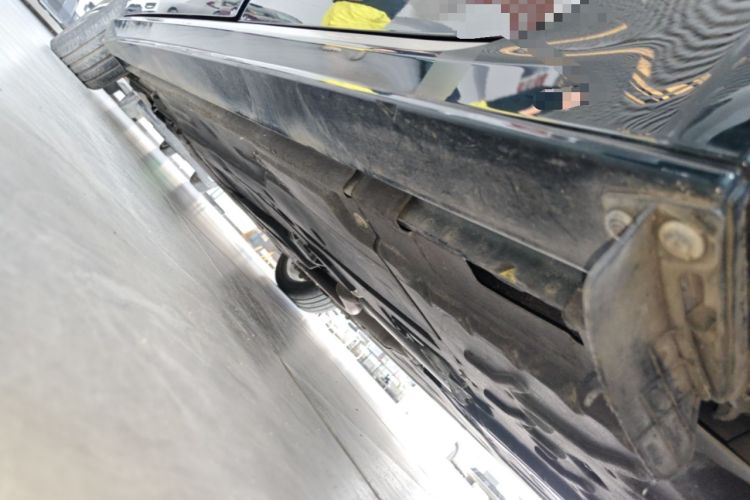 Used Jaguar XEL 2022 2.0T 250 PS R-DYNAMIC S Advanced Sport Edition Left Side Sill