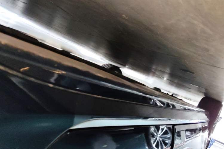 Used Jaguar XEL 2022 2.0T 250 PS R-DYNAMIC S Advanced Sport Edition Left Side Sill