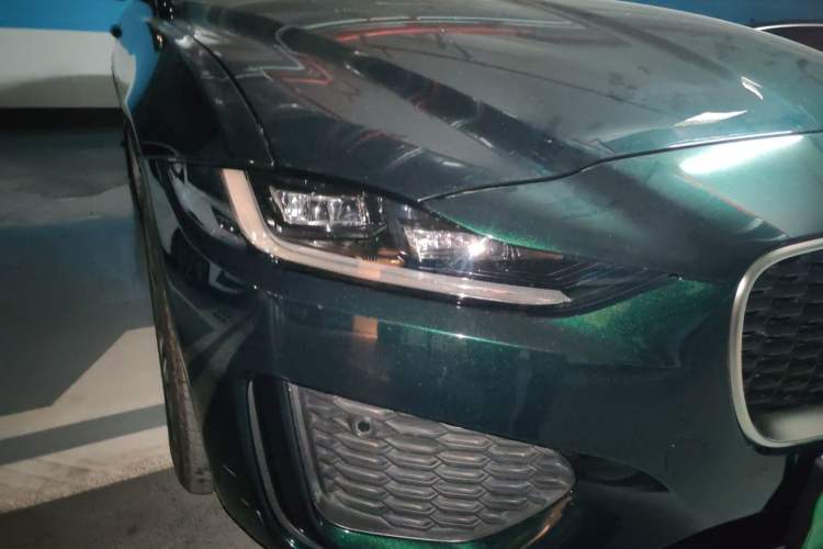 Used Jaguar XEL 2022 2.0T 250 PS R-DYNAMIC S Advanced Sport Edition Right Front Headlight