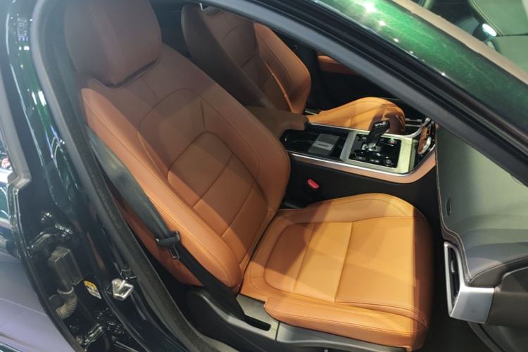 Used Jaguar XEL 2022 2.0T 250 PS R-DYNAMIC S Advanced Sport Edition Right Front Seat