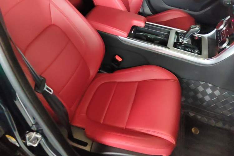 Used Jaguar XEL 2022 2.0T 250 PS R-DYNAMIC S Advanced Sport Edition Right Front Seat