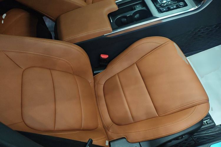 Used Jaguar XEL 2022 2.0T 250 PS R-DYNAMIC S Advanced Sport Edition Right Front Seat