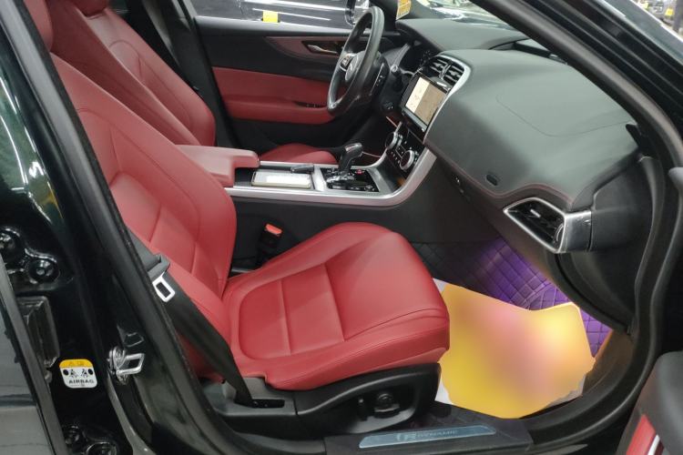 Used Jaguar XEL 2022 2.0T 250 PS R-DYNAMIC S Advanced Sport Edition Right Front Seat