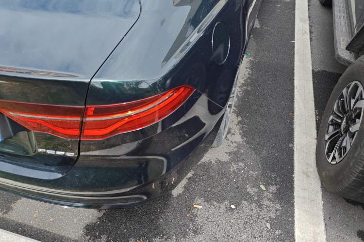 Used Jaguar XEL 2022 2.0T 250 PS R-DYNAMIC S Advanced Sport Edition Right Rear Taillight