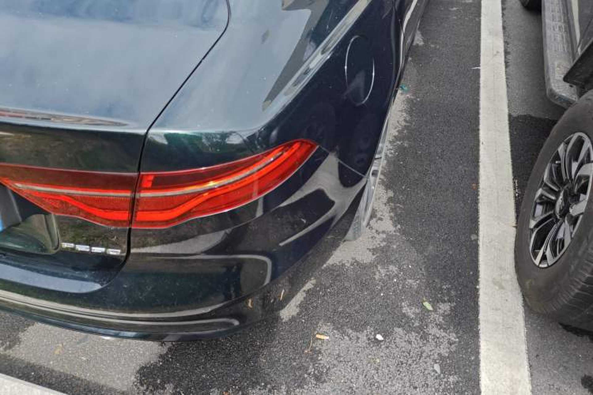 Used Jaguar XEL 2022 2.0T 250 PS R-DYNAMIC S Advanced Sport Edition Right Rear Taillight