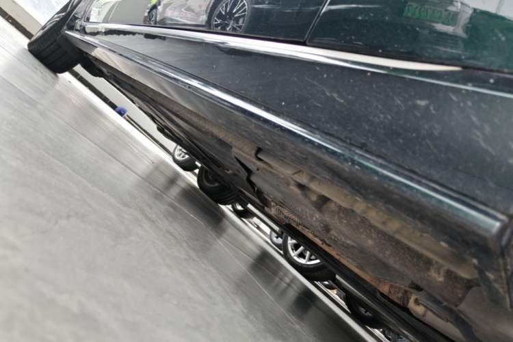 Used Jaguar XEL 2022 2.0T 250 PS R-DYNAMIC S Advanced Sport Edition Right Side Sill