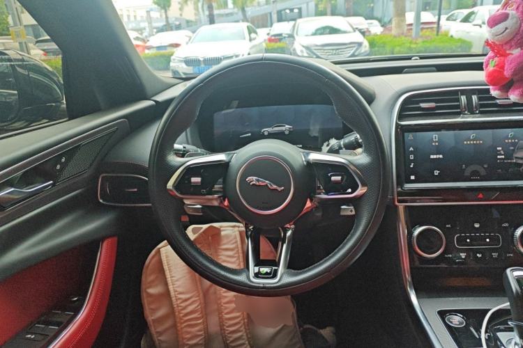 Used Jaguar XEL 2022 2.0T 250 PS R-DYNAMIC S Advanced Sport Edition Steering Wheel