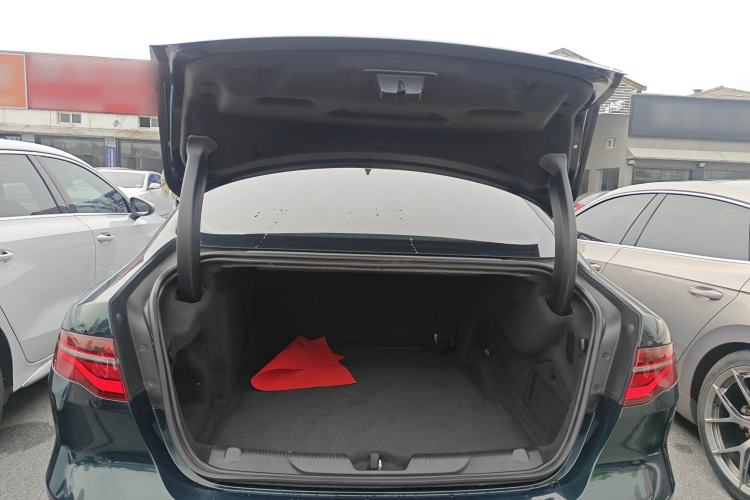 Used Jaguar XEL 2022 2.0T 250 PS R-DYNAMIC S Advanced Sport Edition Trunk