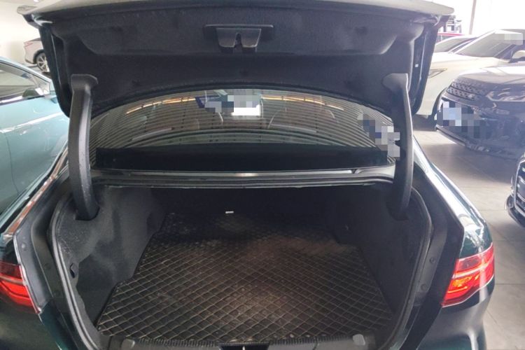 Used Jaguar XEL 2022 2.0T 250 PS R-DYNAMIC S Advanced Sport Edition Trunk