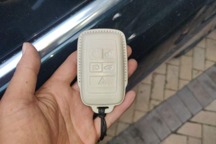Used Jaguar XEL 2022 2.0T 250 PS R-DYNAMIC S Advanced Sport Edition Vehicle Key