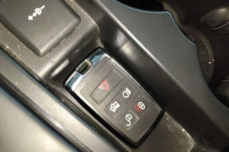 Used Jaguar XEL 2022 2.0T 250 PS R-DYNAMIC S Advanced Sport Edition Vehicle Key