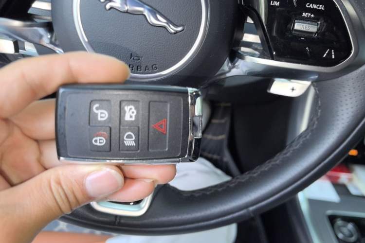 Used Jaguar XEL 2022 2.0T 250 PS R-DYNAMIC S Advanced Sport Edition Vehicle Key