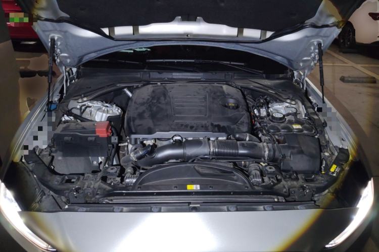 Used Jaguar XEL 2022 2.0T 250 PS R-DYNAMIC S Advanced Sport Edition Engine Bay