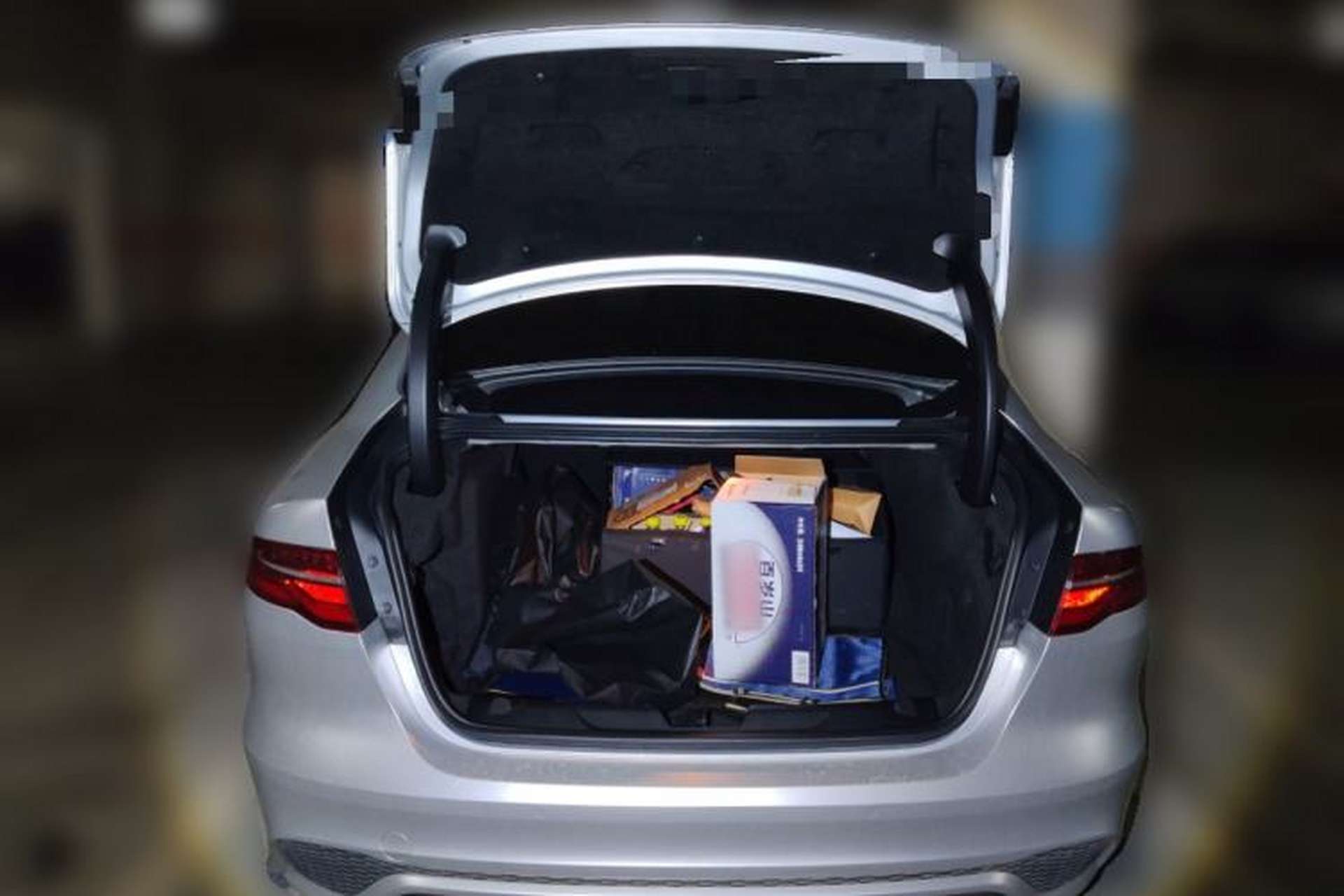 Used Jaguar XEL 2022 2.0T 250 PS R-DYNAMIC S Advanced Sport Edition Trunk