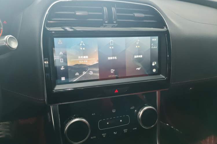Used Jaguar XEL 2022 2.0T 250 PS R-DYNAMIC S Advanced Sport Edition Audio And AC Panel