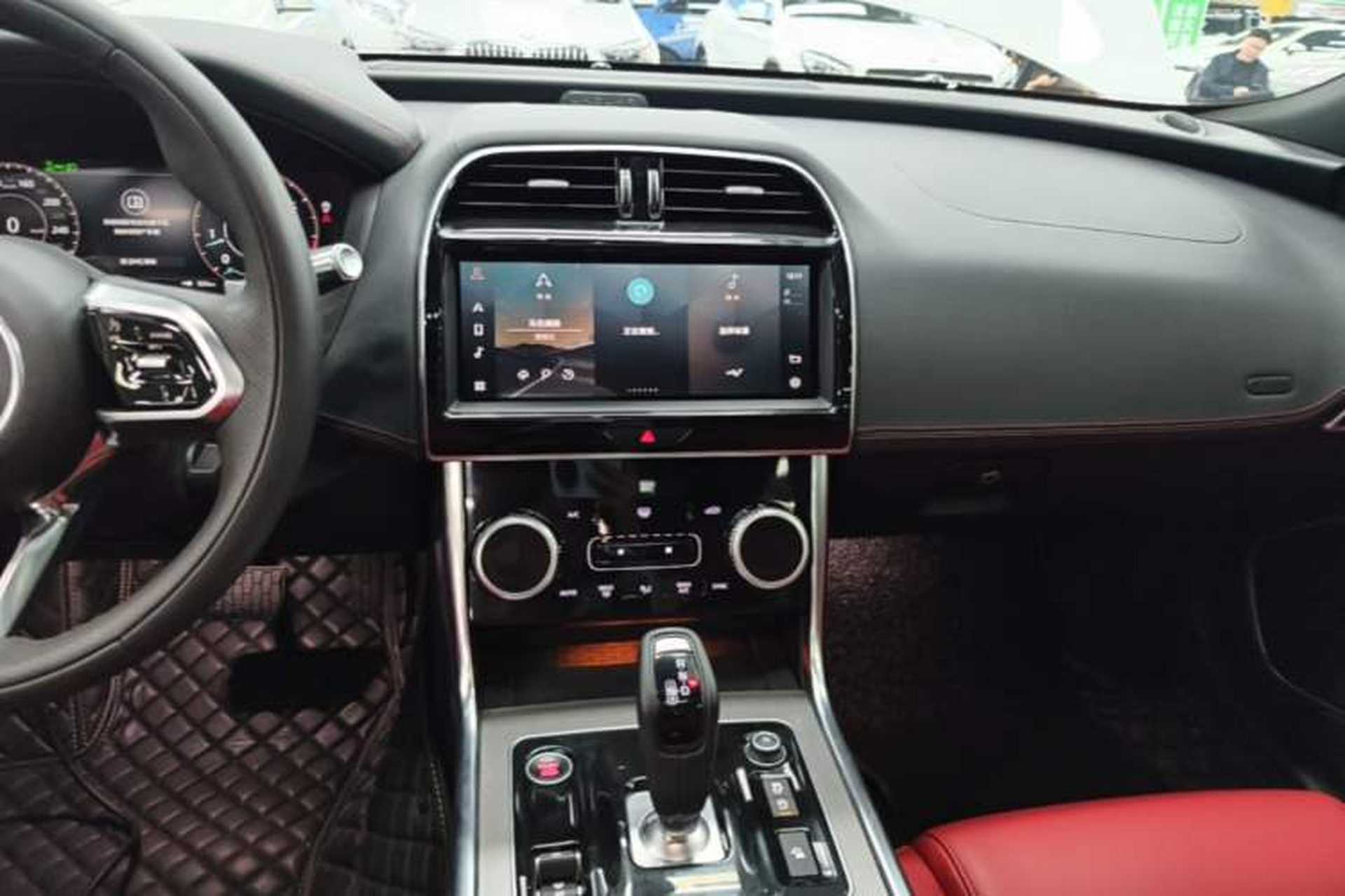 Used Jaguar XEL 2022 2.0T 250 PS R-DYNAMIC S Advanced Sport Edition Audio And AC Panel