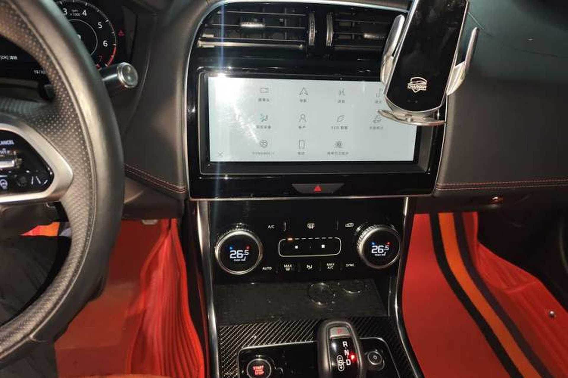 Used Jaguar XEL 2022 2.0T 250 PS R-DYNAMIC S Advanced Sport Edition Audio And AC Panel