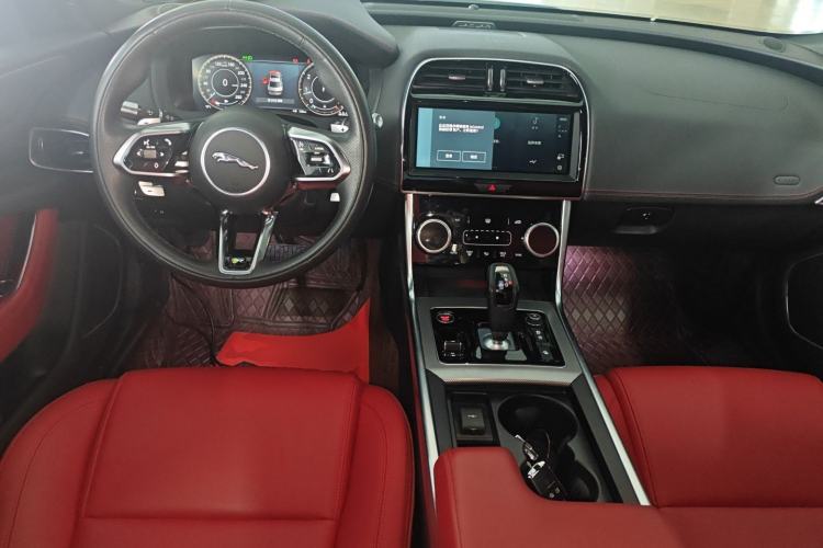 Used Jaguar XEL 2022 2.0T 250 PS R-DYNAMIC S Advanced Sport Edition Center Console