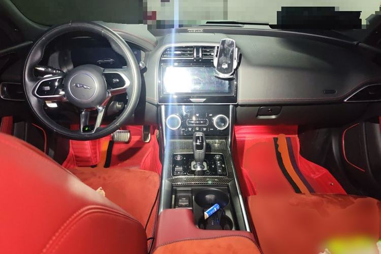 Used Jaguar XEL 2022 2.0T 250 PS R-DYNAMIC S Advanced Sport Edition Center Console