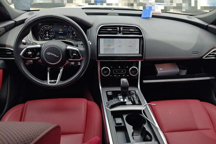 Used Jaguar XEL 2022 2.0T 250 PS R-DYNAMIC S Advanced Sport Edition Center Console