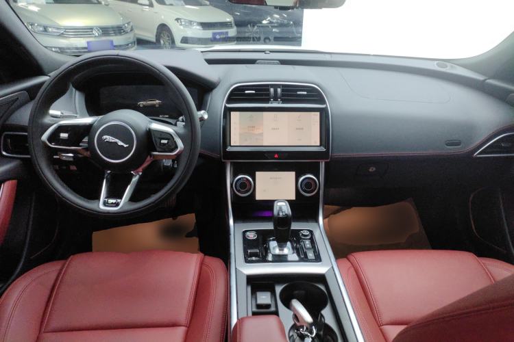 Used Jaguar XEL 2022 2.0T 250 PS R-DYNAMIC S Advanced Sport Edition Center Console