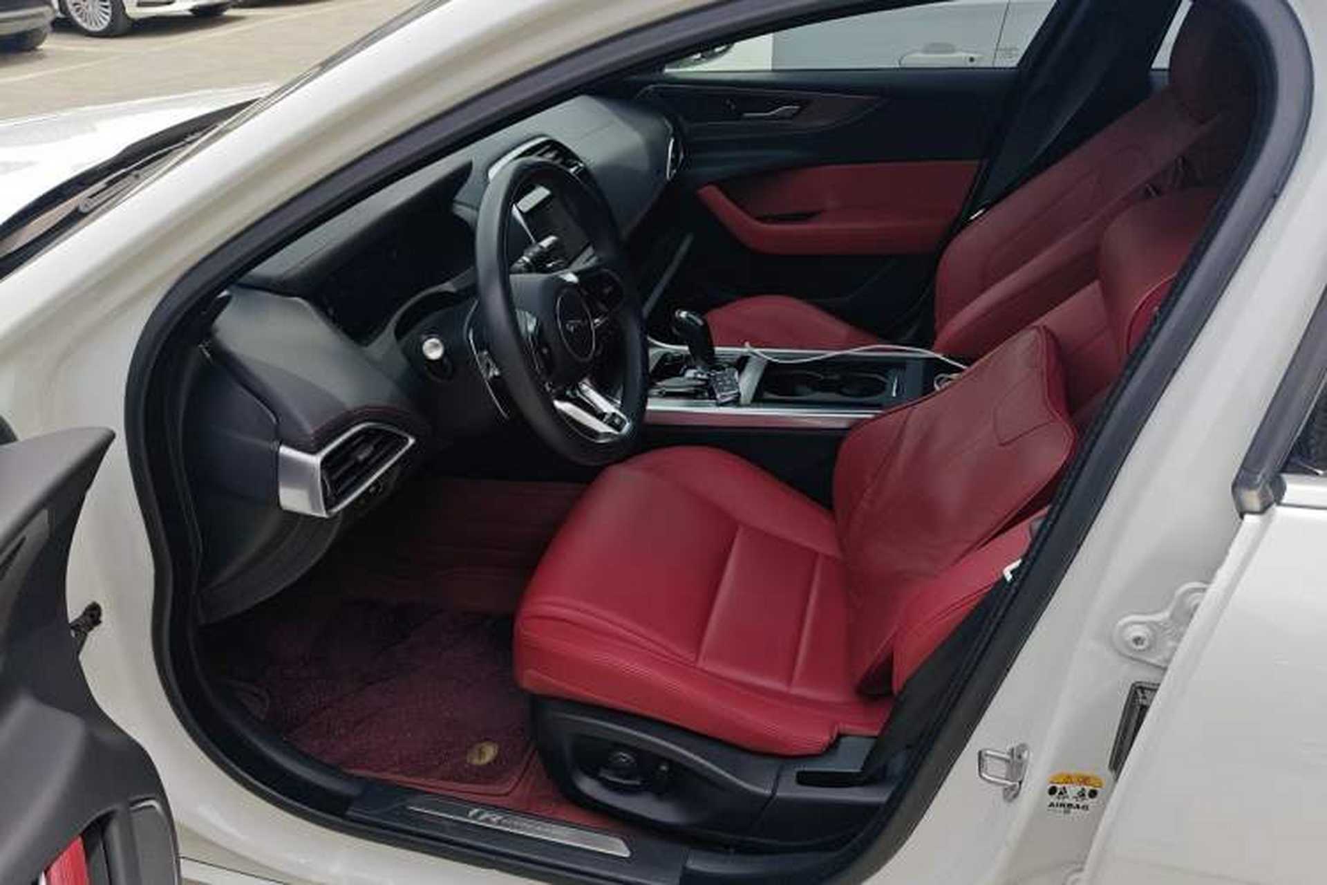 Used Jaguar XEL 2022 2.0T 250 PS R-DYNAMIC S Advanced Sport Edition Driver Seat