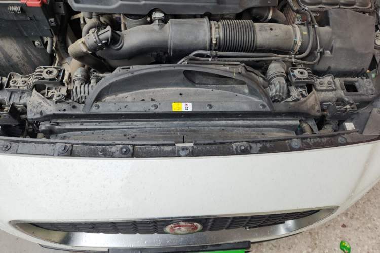 Used Jaguar XEL 2022 2.0T 250 PS R-DYNAMIC S Advanced Sport Edition Engine Bay