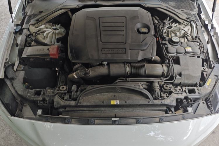 Used Jaguar XEL 2022 2.0T 250 PS R-DYNAMIC S Advanced Sport Edition Engine Bay